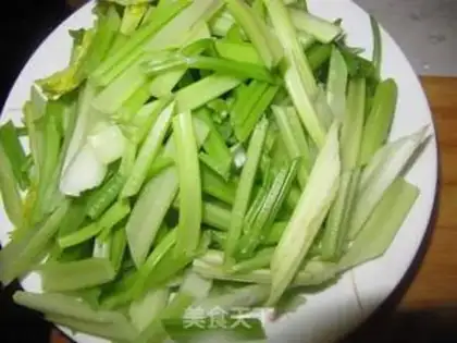Make Celery lily shrimp step 0