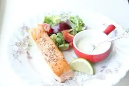 Make The salmon with the butter and the salad step 7