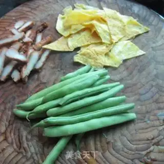Make ♪ Four seasons of bean fried egg skin ♪ step 0