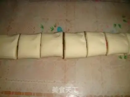 Make Onion ham rolls step 11
