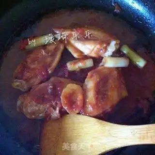 Make Tomato juice and fried chicken wings step 5