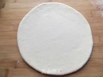 Make Homemade barbecue pizza step 5
