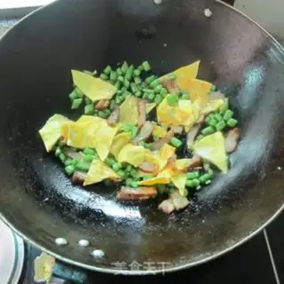 Make ♪ Four seasons of bean fried egg skin ♪ step 5