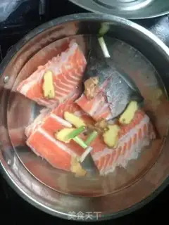 Make Salmon bone soup step 1