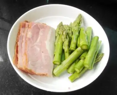 Make Shrimp bacon rolls step 1