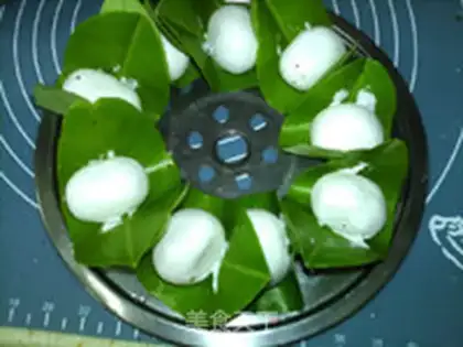 Make The soy leaves step 8