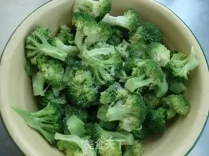 Make The broccoli step 1