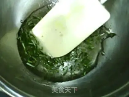 Make Rosemary raisin cake step 2