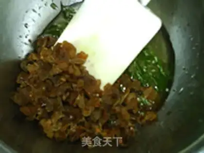 Make Rosemary raisin cake step 4