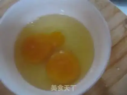 Make Eggs from the fragrance stand step 1