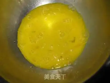 Make Eggs from the fragrance stand step 2