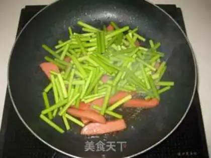 Make Garlic fried sausage step 4