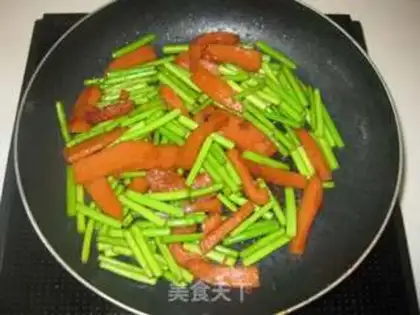 Make Garlic fried sausage step 6