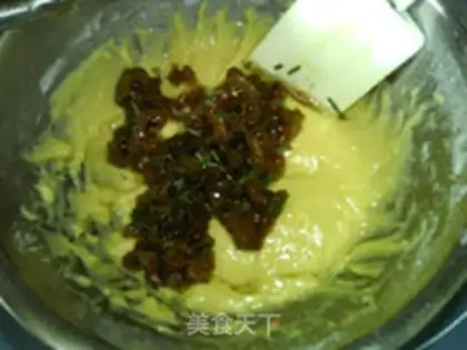 Make Rosemary raisin cake step 13