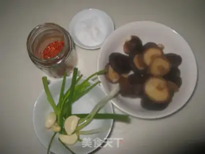 Make Homemade mushroom sauce step 1