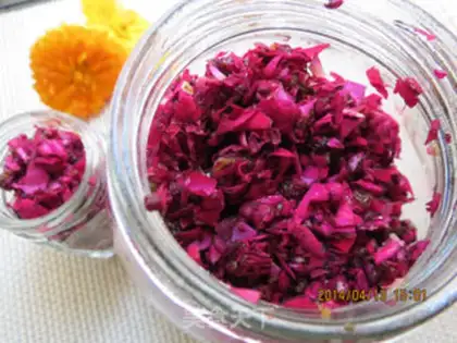 Make Rose candy step 4