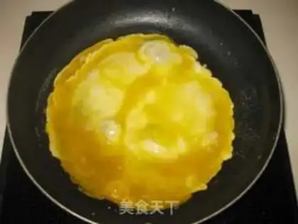 Make Fan fried eggs step 3