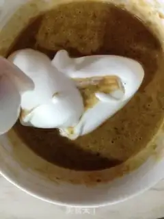 Make walnut date mud cake step 8