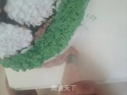 Make Football cake step 31