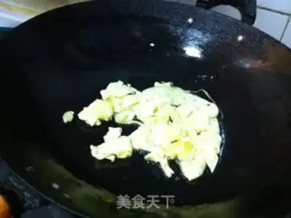 Make cucumber-mucked eggs step 2