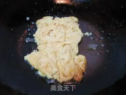 Make Onion fried eggs step 1