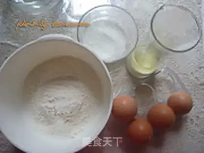 Make Strawberry roll step 0