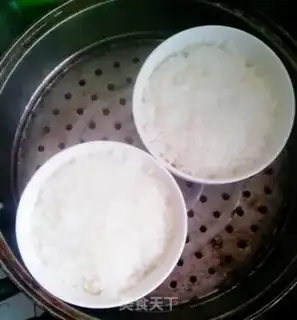 Make Spicy potato-covered rice step 0