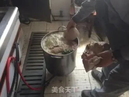 Make Wing Nan Bee soup step 2