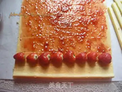 Make Strawberry roll step 15