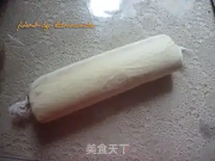 Make Strawberry roll step 16