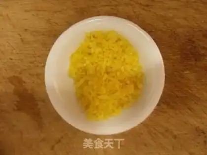 Make Lemon honey twirl cake step 1