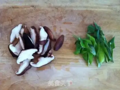 Make Tomato mushroom soup step 0