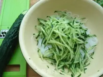 Make A cucumber mix fan step 3