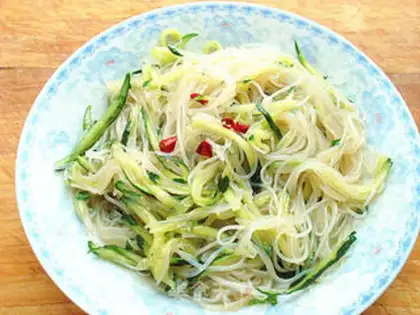 Make A cucumber mix fan step 6