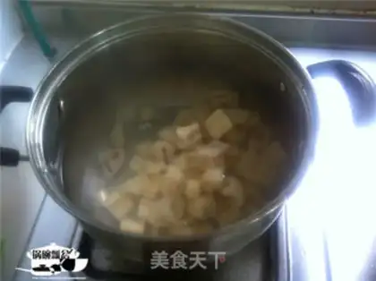 Make A grunt chicken ball step 7