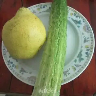 Make Pear cucumber juice step 1