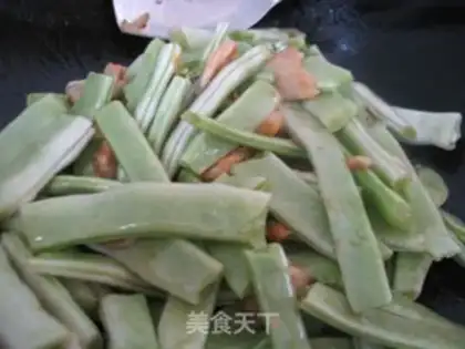 Make Homemade bean horns step 5