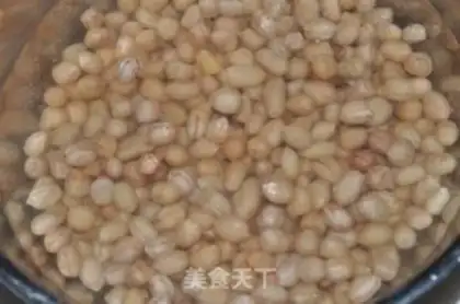 Make Spicy peanuts step 1