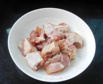 Make Pineapple steak step 1