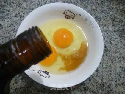 Make Scrambled eggs step 2