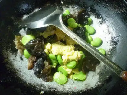 Make Scrambled eggs step 7