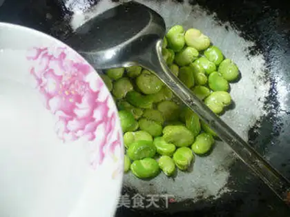 Make Tomato-peased eggs step 7