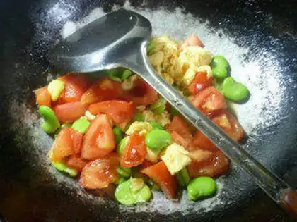Make Tomato-peased eggs step 12