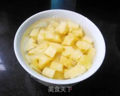 Make Pineapple lemonade step 1