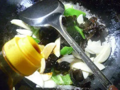Make The green peppers, the black and white step 9
