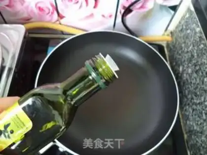 Make Easy pizza sauce step 2
