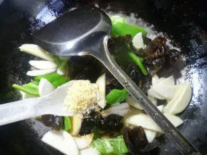 Make The green peppers, the black and white step 11