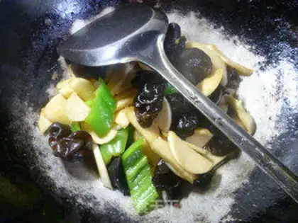 Make The green peppers, the black and white step 12
