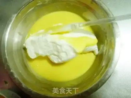 Make Carnation cake step 17
