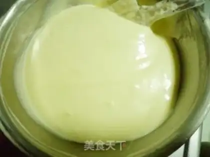 Make Carnation cake step 19